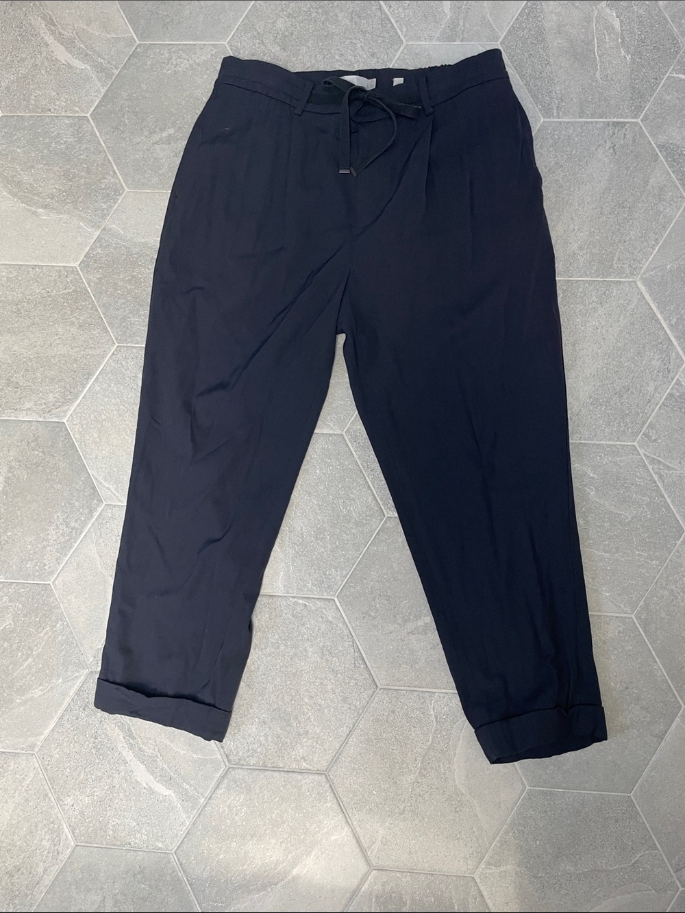 Vince Drawstring Pull-On Pants | XL | Black | Cropped Tapered Pants